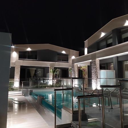 Amalia Deluxe Villas Vrasná 외부 사진